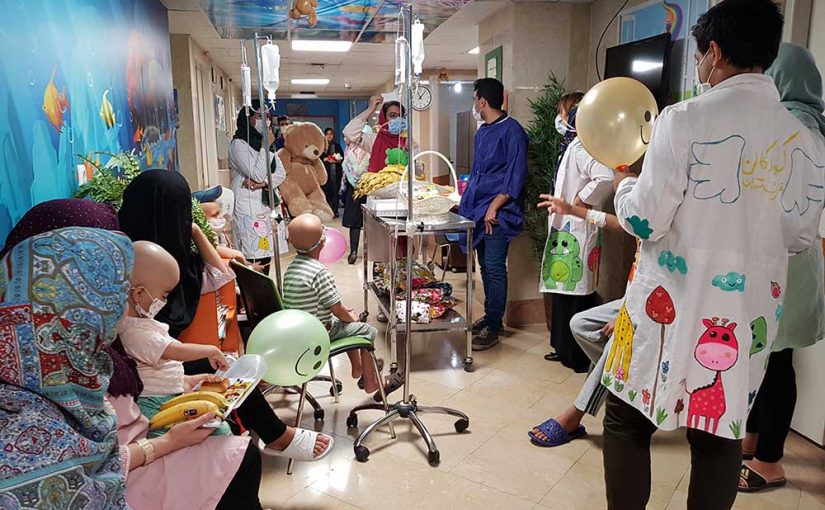 جشن عیادت هفتگی در بیمارستان کودکان بهرامی